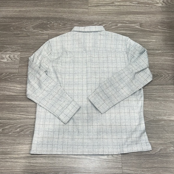 DKNY heavy weight shirt jacket flannel. Size XL. NWT - Picture 4 of 4